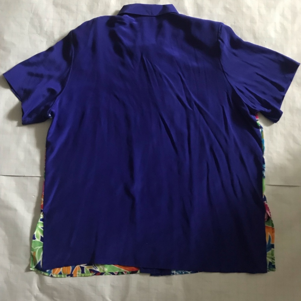 Diane Gilman Silk & Sequin Shirt. - Picture 4 of 5